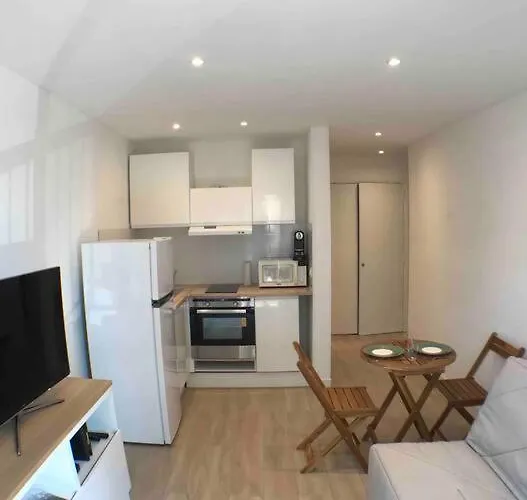 Nice Bas Cimiez- Coquet F1, Climatisee, Parking